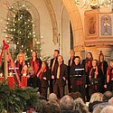 Susan singt mit dem Chor